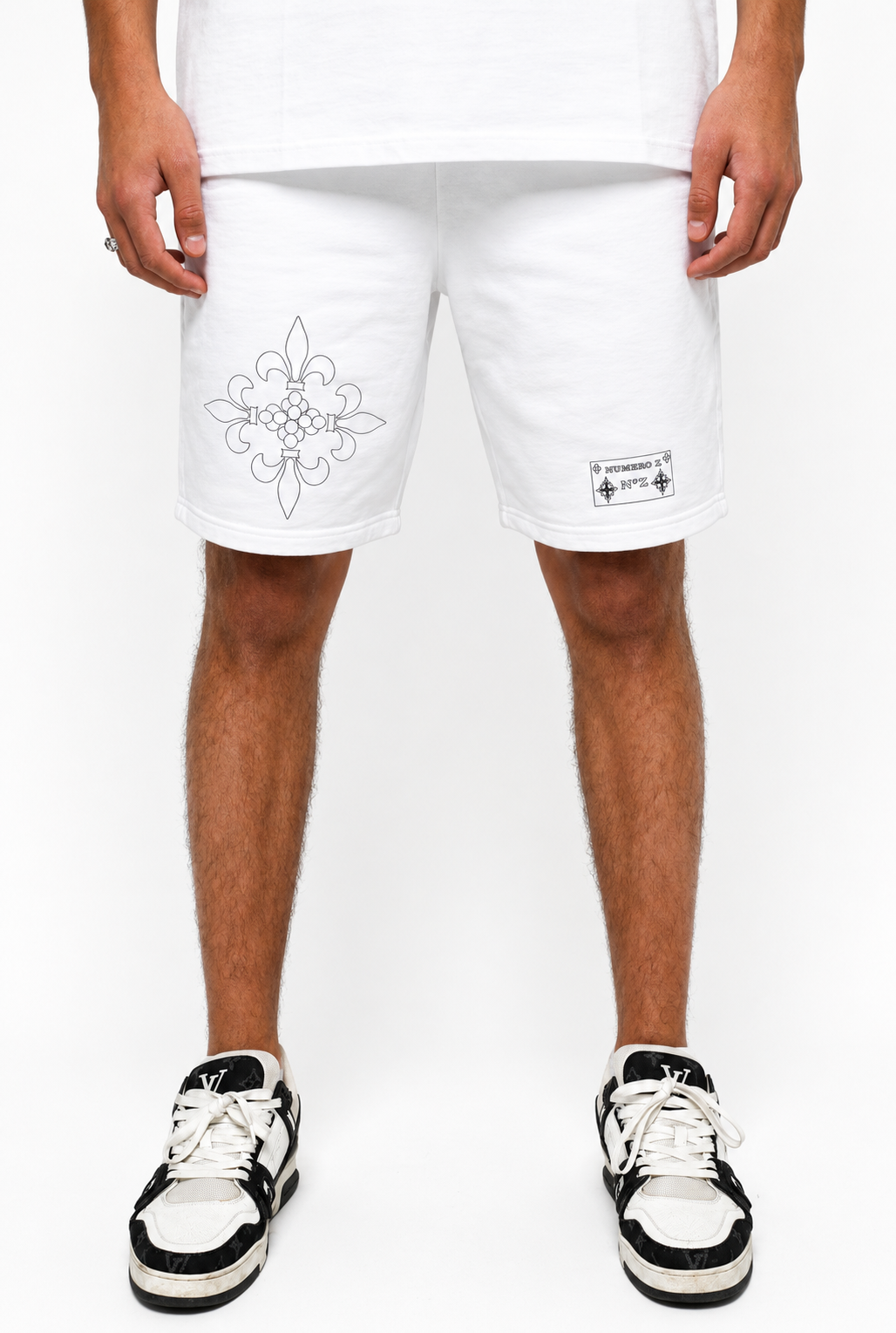 SHORT WHITE