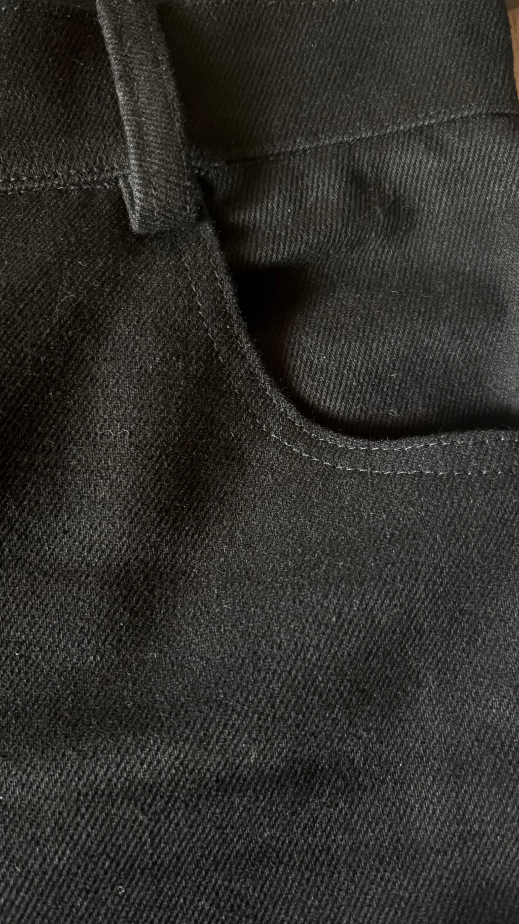 PANTALON DENIM NOIR FLARE